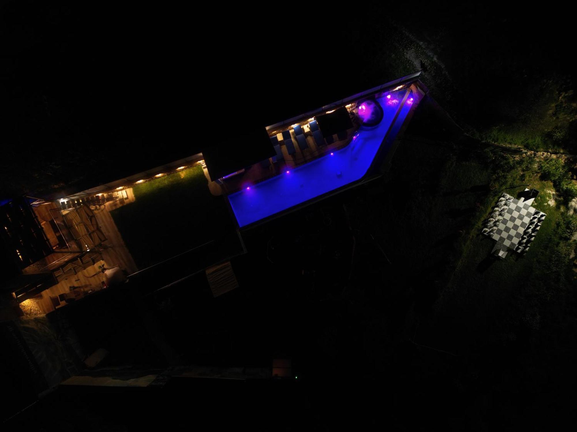 Heated Private Ozone Salt Pool, Jacuzzi, Cinema Inside & Outside, Ping Pong, Billiard, Ps5, Playground, Giant Chess, Giant Monopoly, Table Football, 3X Surround Sound - Villa Rokka Luxe Kíssamos Екстериор снимка