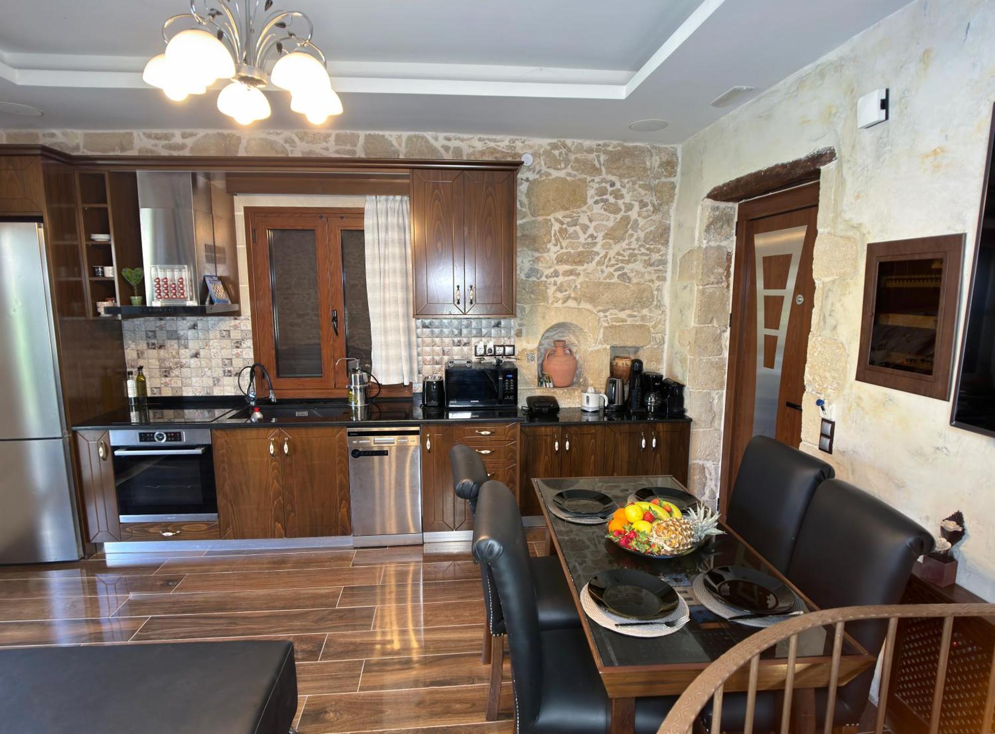 Heated Private Ozone Salt Pool, Jacuzzi, Cinema Inside & Outside, Ping Pong, Billiard, Ps5, Playground, Giant Chess, Giant Monopoly, Table Football, 3X Surround Sound - Villa Rokka Luxe Kíssamos Екстериор снимка